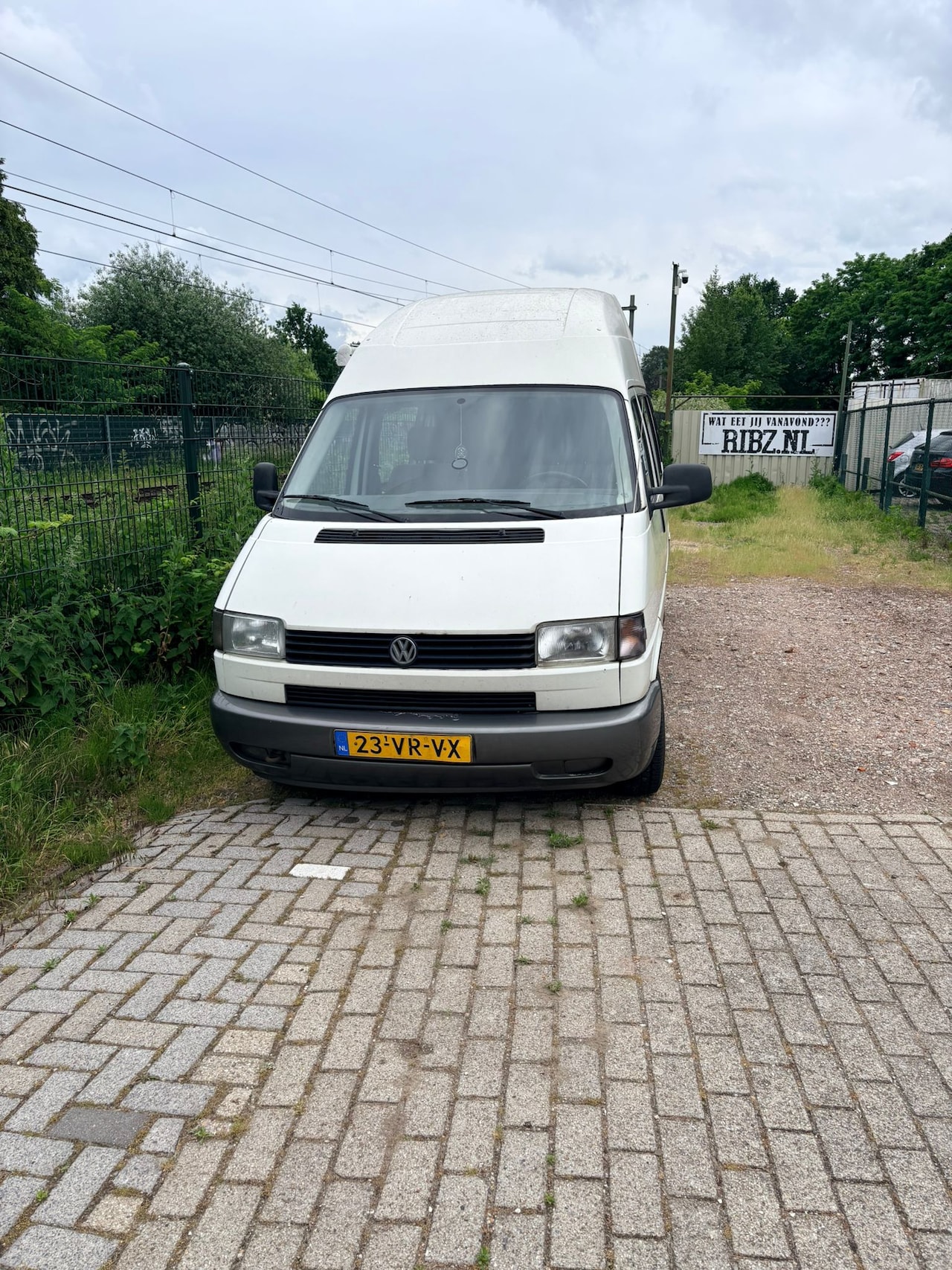 Volkswagen T4 - VW Transporter 2,4D Camper - AutoWereld.nl