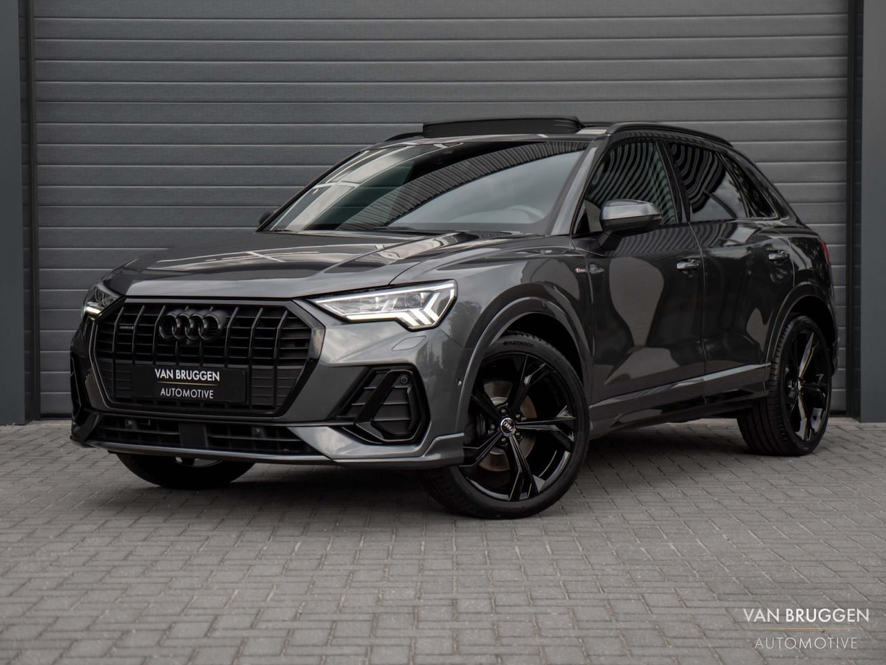 Audi Q3 - 45 TFSI quattro S-Line Pano B&O Trekh Keyless 360 Sfeer - AutoWereld.nl