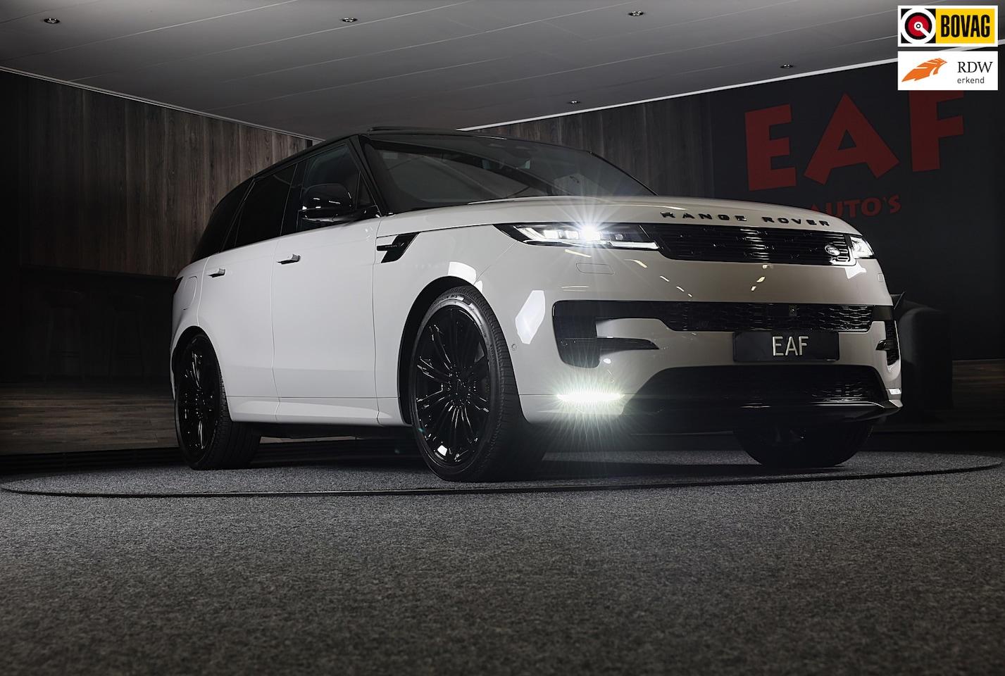 Land Rover Range Rover Sport - 3.0 P550e Autobiography PHEV / SV Bespoke Deep Garnet / Massage / Head Up / Verkoeling / M - AutoWereld.nl