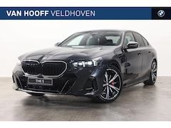 BMW 5-serie - 530e M Sport Automaat / Panoramadak / Trekhaak / Bowers & Wilkins / Comfortstoelen / Adapt