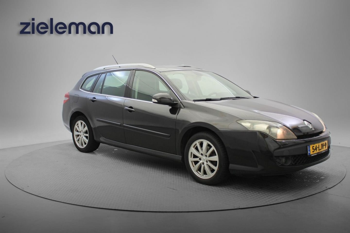 Renault Laguna Estate - 2.0 16V Celsium - Navi, Cruise, Clima - AutoWereld.nl