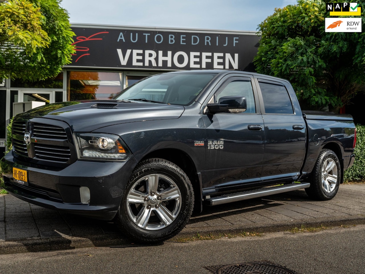 Dodge Ram 1500 - 5.7 V8 Crew Cab 5'7 - PANORAMDAK - PARK CAMERA - STOEL VERW / VERKOEL - STUUR VERW ! - AutoWereld.nl