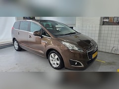 Peugeot 5008 - 1.6 e-HDi Blue Lease 5p