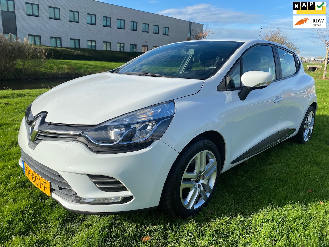 Renault Clio - 2018 * 0.9 TCe Zen * EURO 6 * 56.000 KM NAP !! - AutoWereld.nl