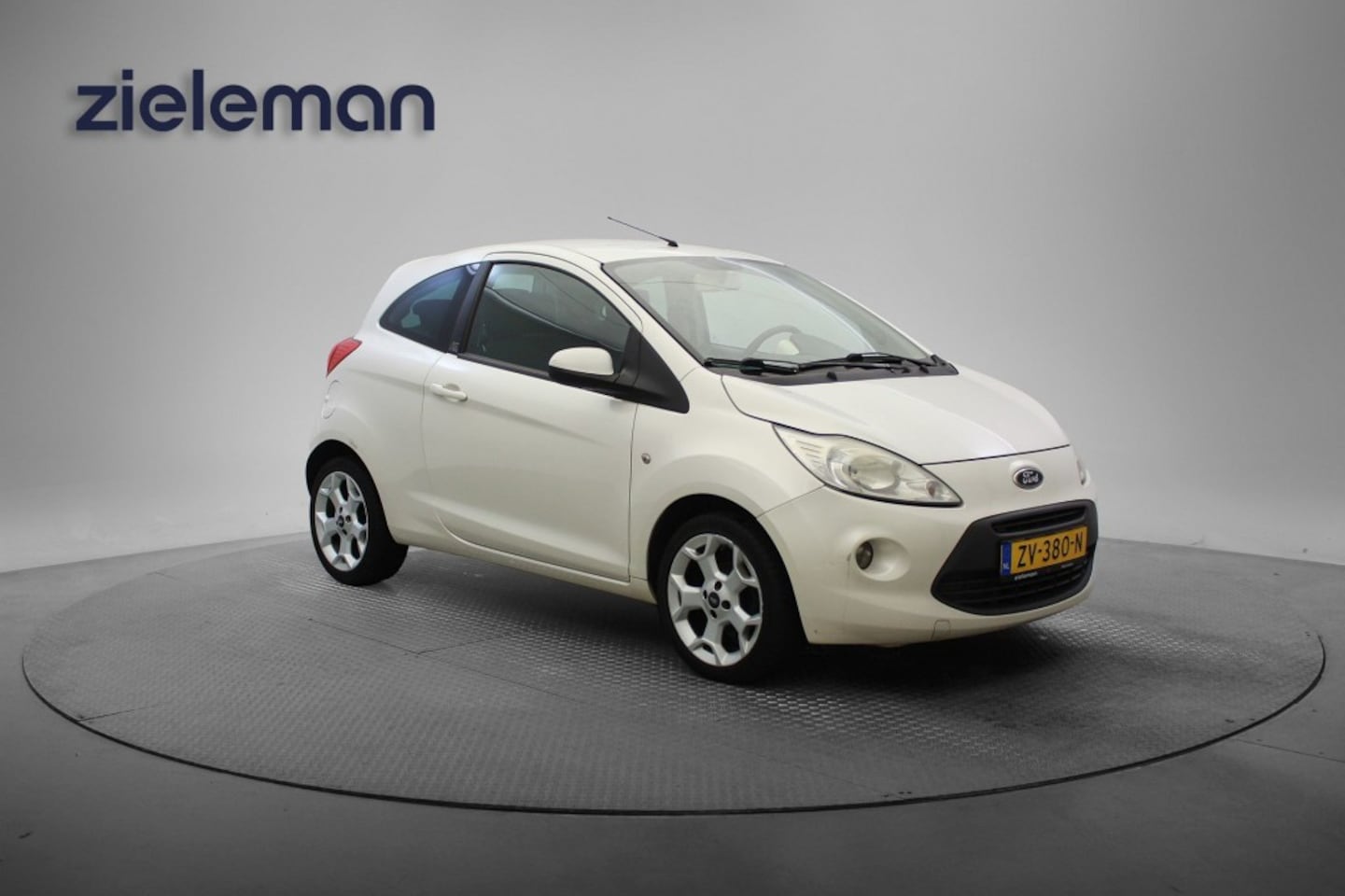 Ford Ka - 1.2 Trend - Airco, Lichtmetalen Velgen, APK 08-2027! - AutoWereld.nl