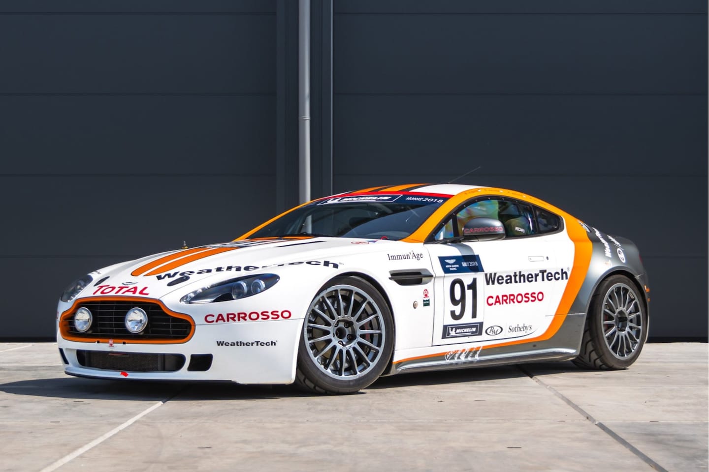 Aston Martin V8 Vantage - GT4 - Jota Sport - AutoWereld.nl