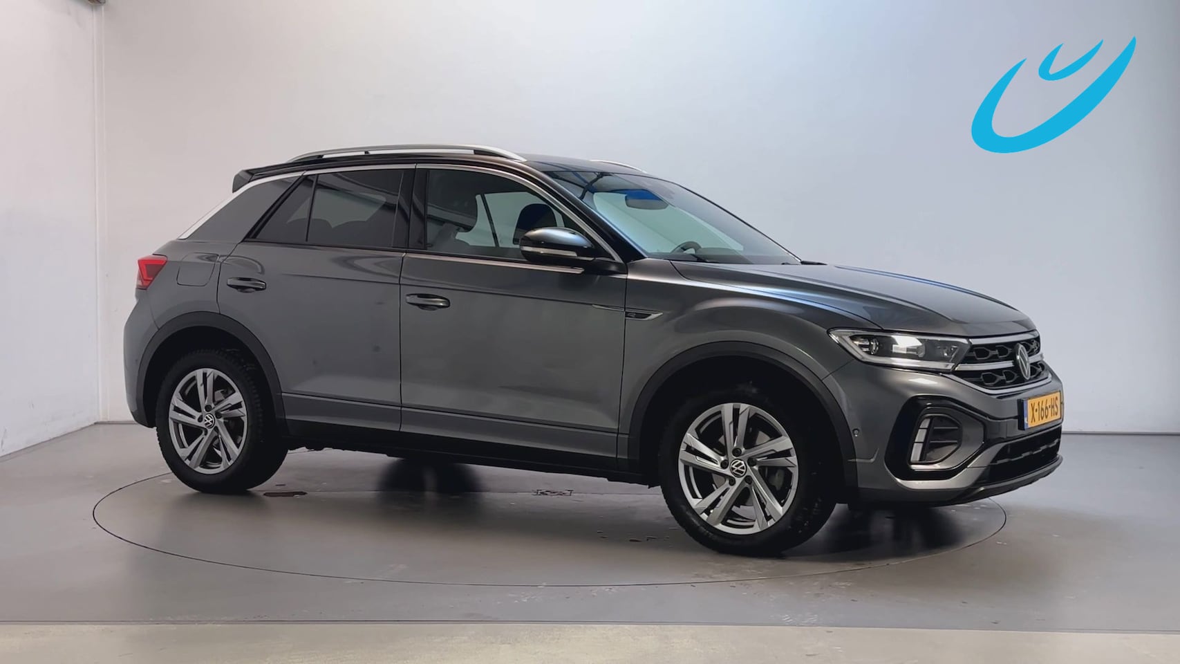 Volkswagen T-Roc - 1.0 TSI 110pk R-Line Business LED Leder-Alcantara Stoelverwarming Camera App-Connect DAB+ - AutoWereld.nl