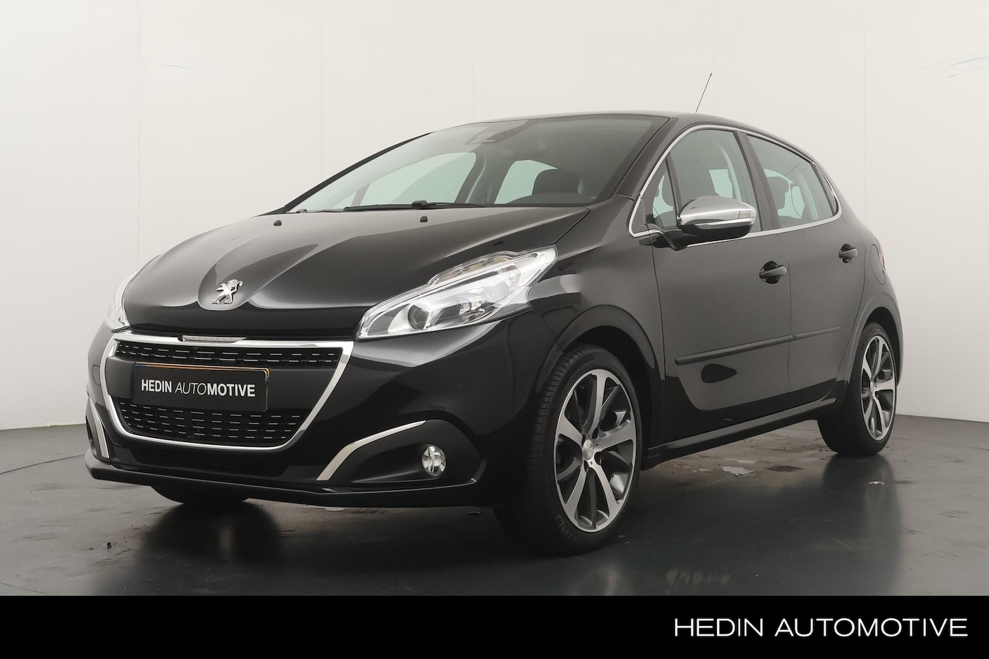 Peugeot 208 - 1.2 110pk Allure Automaat | Navigatie | Parkeersensoren | Cruise Control | Climate Control - AutoWereld.nl