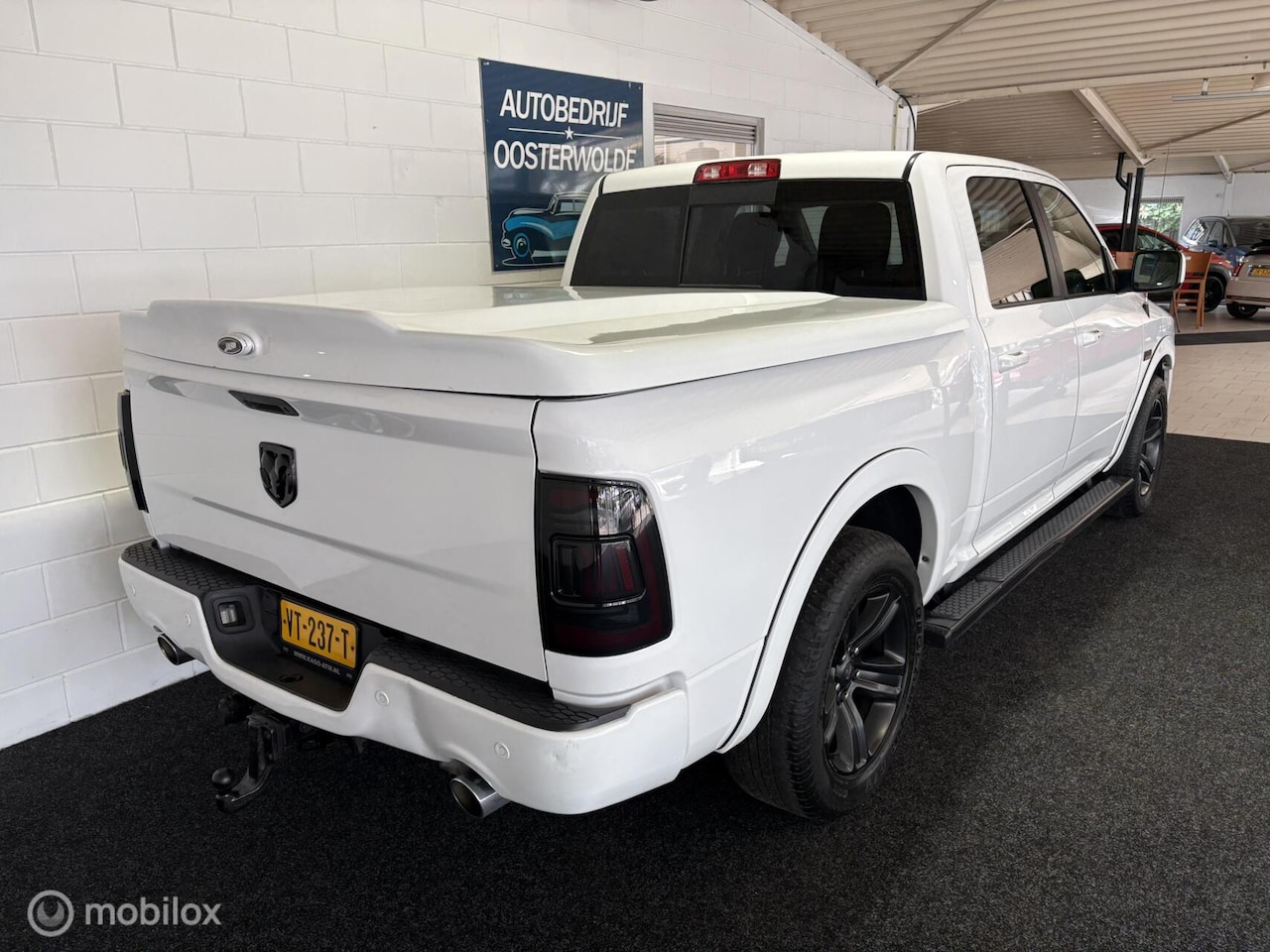 Dodge Ram 1500 - 5.7 V8 Quad Cab 6'4 5.7 V8 Quad Cab 6'4