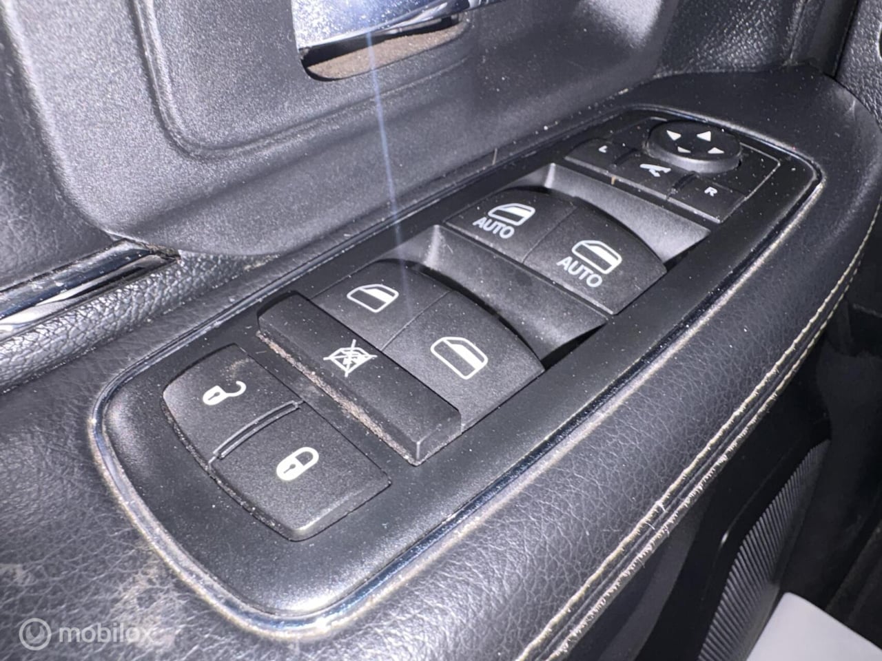 Dodge Ram 1500 - 5.7 V8 Quad Cab 6'4 5.7 V8 Quad Cab 6'4
