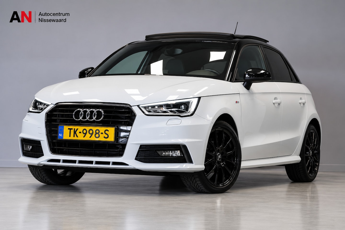 Audi A1 Sportback - 1.0 TFSI S Line Advance Sport|AUT|Pano| - AutoWereld.nl