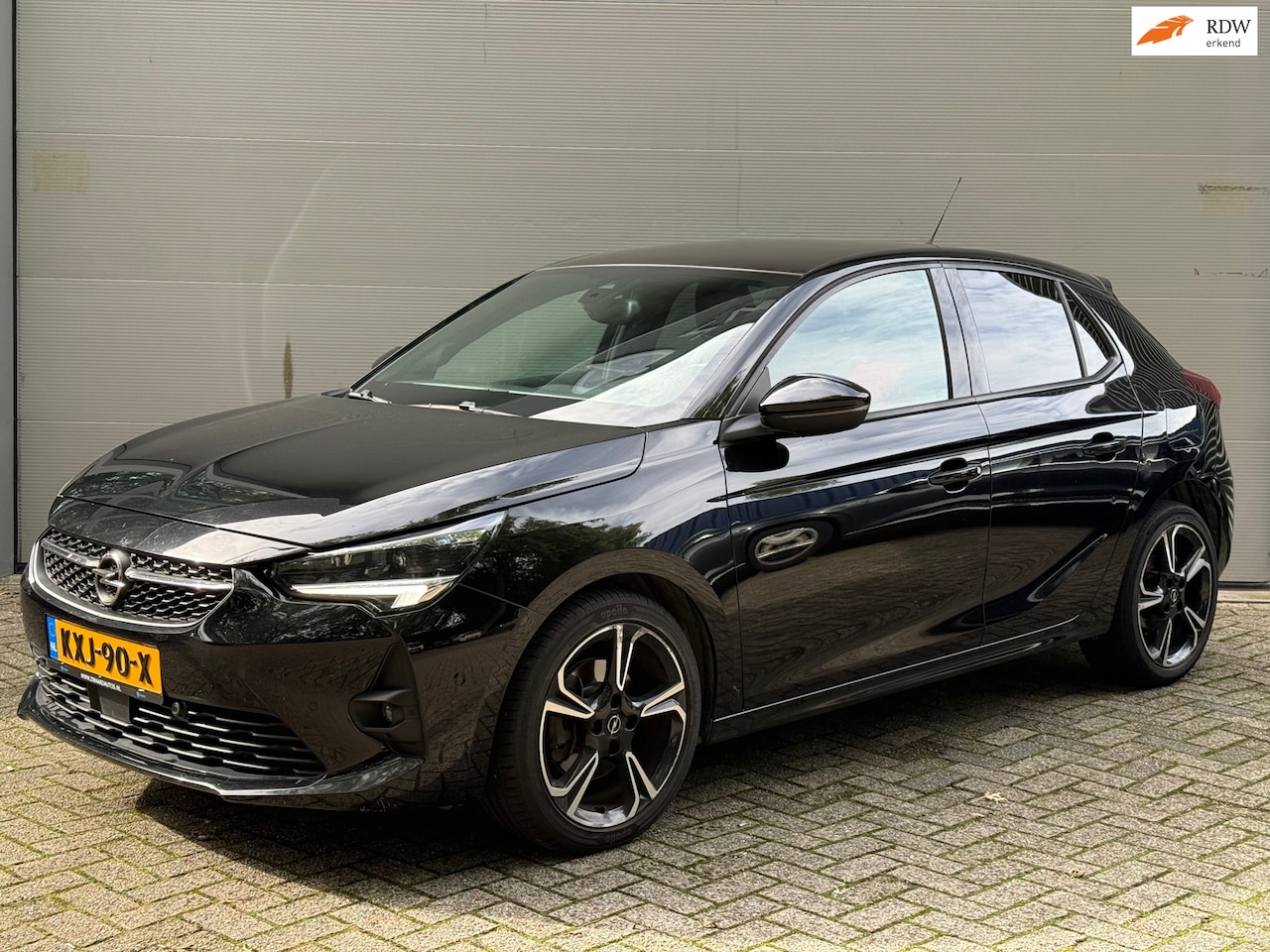 Opel Corsa - 1.2 GS Line l Pano l Camera l Matrix LED l Lane Assist l Climate l 17inch l - AutoWereld.nl