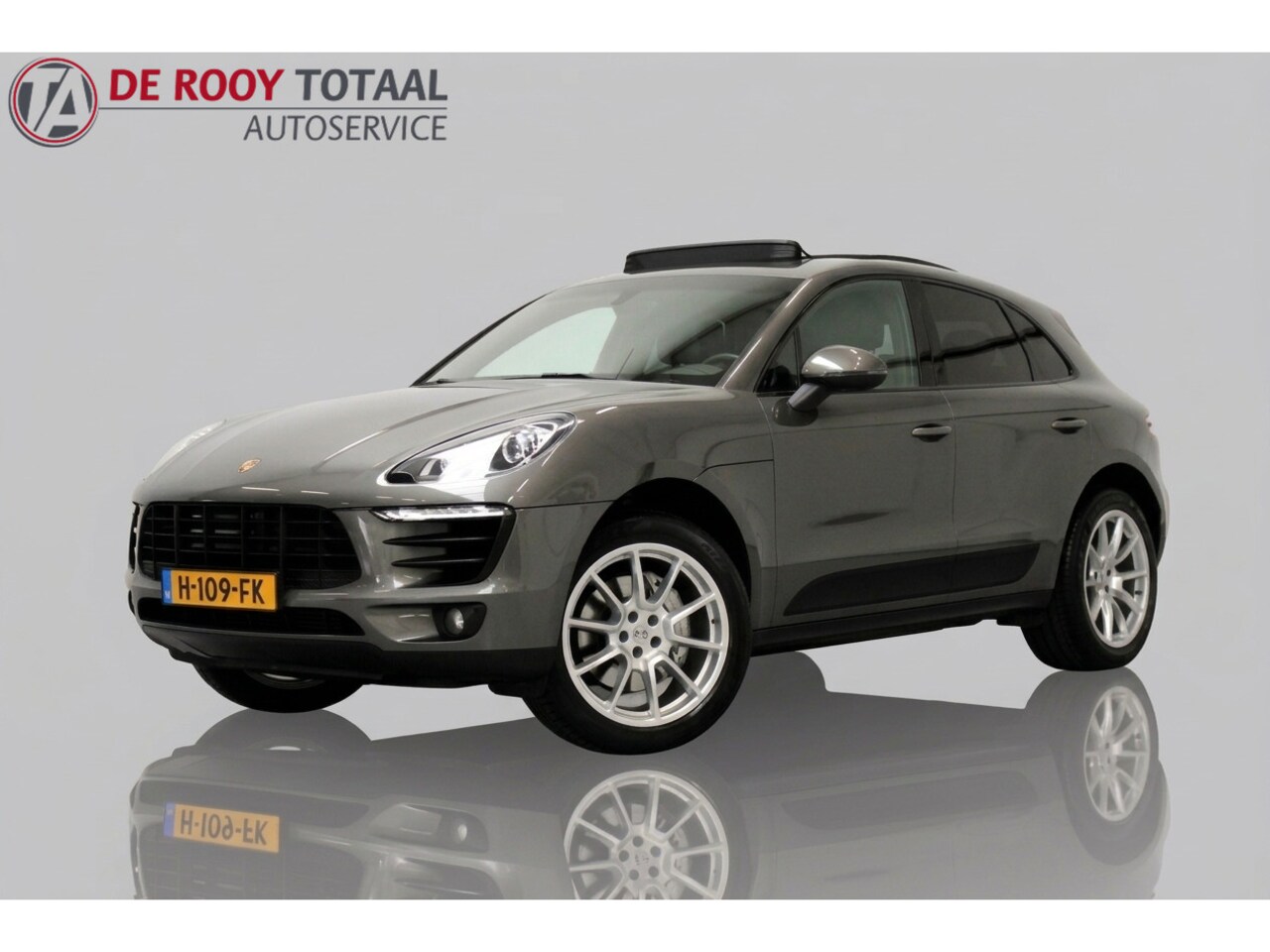 Porsche Macan - 3.0 S 340PK | RIJKLAAR | PANORAMADAK | LEER | NAVIGATIE | STOELVERWARMING - AutoWereld.nl