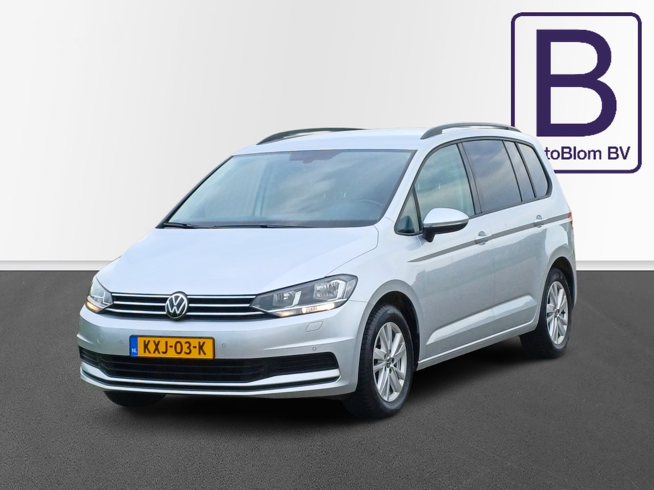 Volkswagen Touran - 1.5 TSI Comfortline 7-Pers. /Clima/Cruise/Carplay/Navi/16"/ - AutoWereld.nl