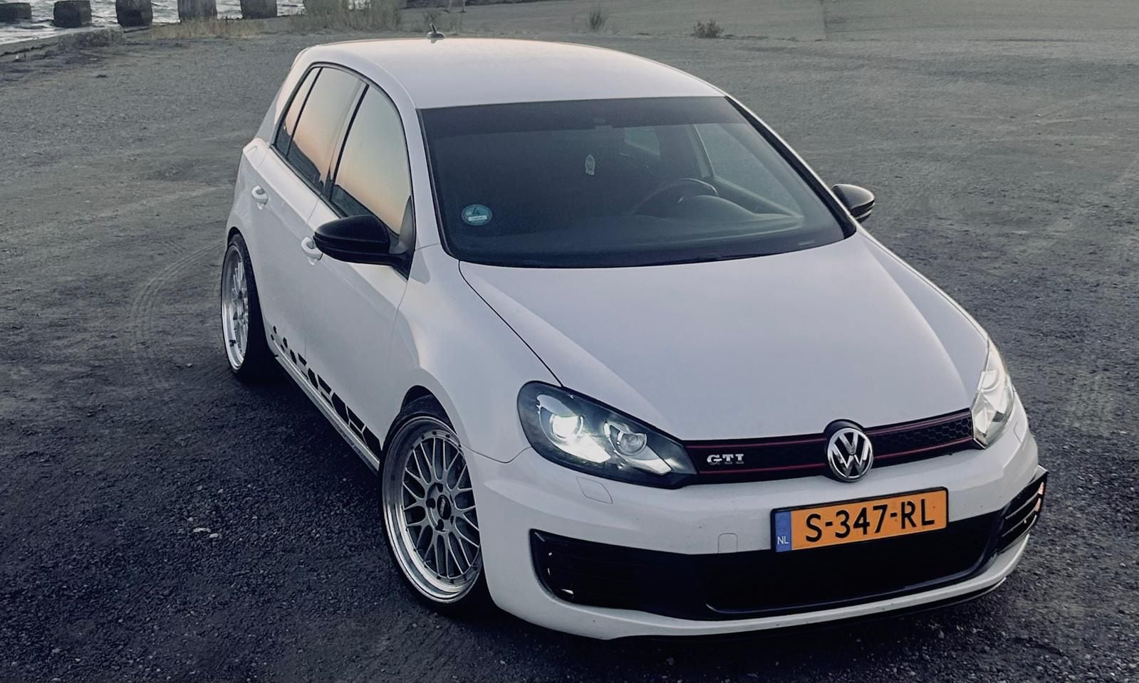 Volkswagen Golf - BWJ 2011 2.0 330 PK GTI STAGE 2 | DOWNPIPE | STOELVERW. | CARPLAY + ANDROID | DYNAUDIO | 1 - AutoWereld.nl