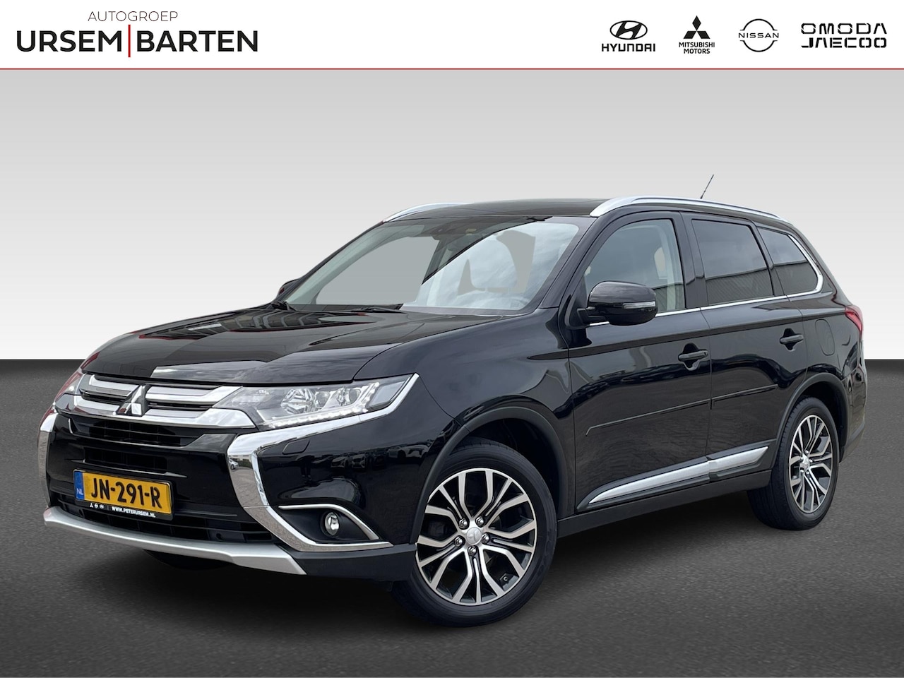 Mitsubishi Outlander - 7-persoons Automaat | Achteruitrijcamera | Bestuurdersstoel in hoogte verstelbaar | Buiten - AutoWereld.nl