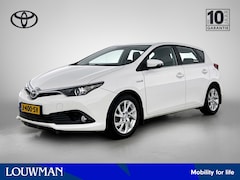 Toyota Auris - 1.8 Hybrid Dynamic | Dealer onderhouden | Trekhaak afneembaar | Stoelverwarming | Climate