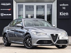 Alfa Romeo Giulia - 2.0 T AWD Veloce 280 pk | leer | 19 inch | Veloce Stoelen | Navigatie | Memory