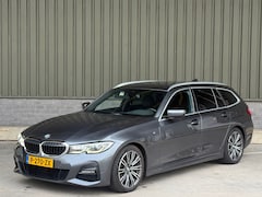 BMW 3-serie Touring - 320d High Executive / keyless / head-up / memory