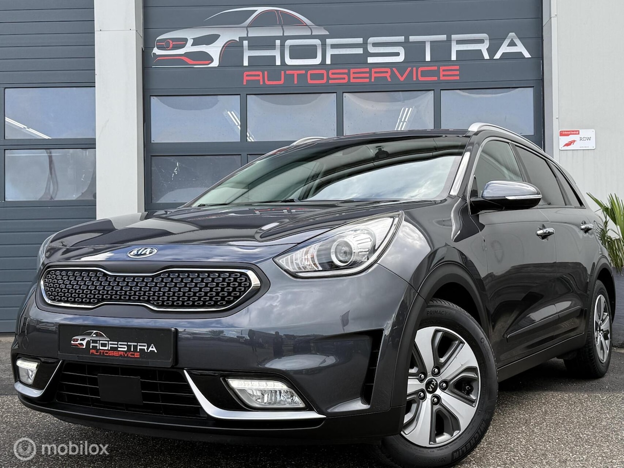 Kia Niro - 1.6 GDi Hybrid BusinessLine Camera Stoel/stuurverw - AutoWereld.nl