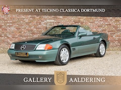 Mercedes-Benz SL-klasse Cabrio - 300 SL-24 "35.000 kms in Malachite Green" Is this one of the best color combinations? Fini