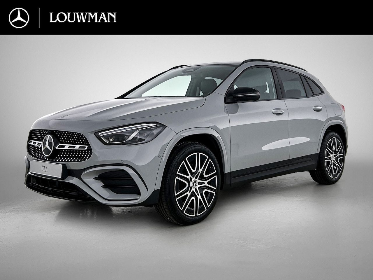 Mercedes-Benz GLA-Klasse - 250 e 140 Year Edition | Plus pakket |  Noghtpakket | Trekhaak | Panoramaschuifdak | 20” t - AutoWereld.nl