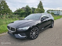 Volvo V60 - 2.0 T6 Plug-in hybrid AWD / Carplay / Stoelverw