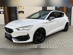 CUPRA Leon - 2.0 TSI VZ 300PK PANO/SFEERVERL/CARPLAY/STOELVW