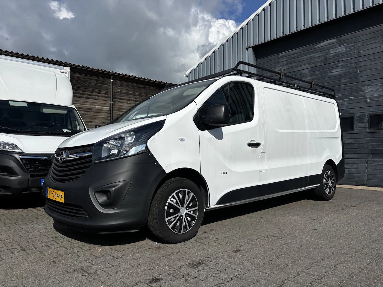 Opel Vivaro - 1.6 DCI L2 Airco Cruise control AHK - AutoWereld.nl