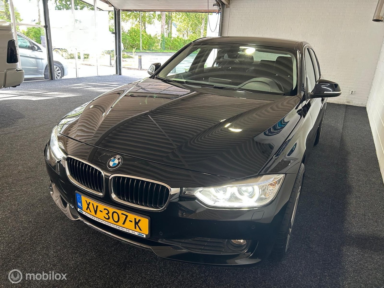 BMW 3-serie - 318d High Executive Airco - Navi - Cruise - Stoelverwarming