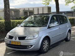 Renault Grand Scénic - 2.0 16v Pano Navi Clima