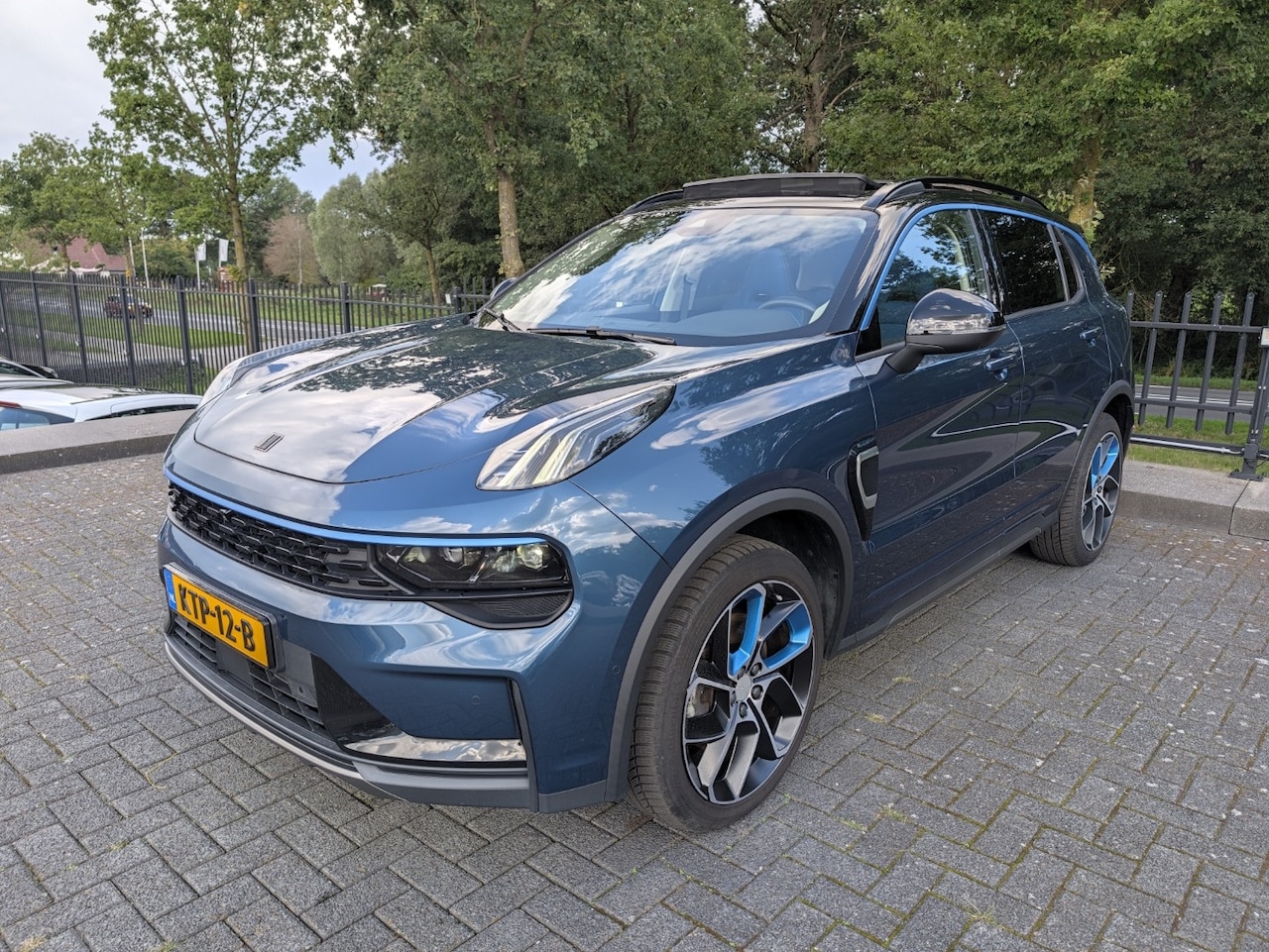 Lynk & Co 01 - 1.5 PHEV | NETTE AUTO!| Pano | Memory | 360º | Infinity | PDC | ACC | - AutoWereld.nl
