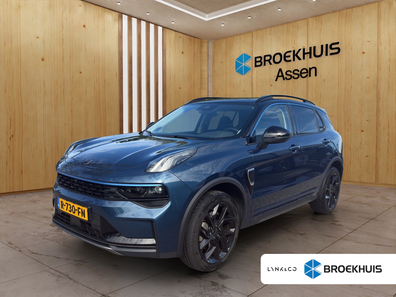 Lynk & Co 01 - 1.5 | BLIS | Panoramadak | Verwarmde Voorstoelen | 360 Camera | Keyless Start / Entry | - AutoWereld.nl