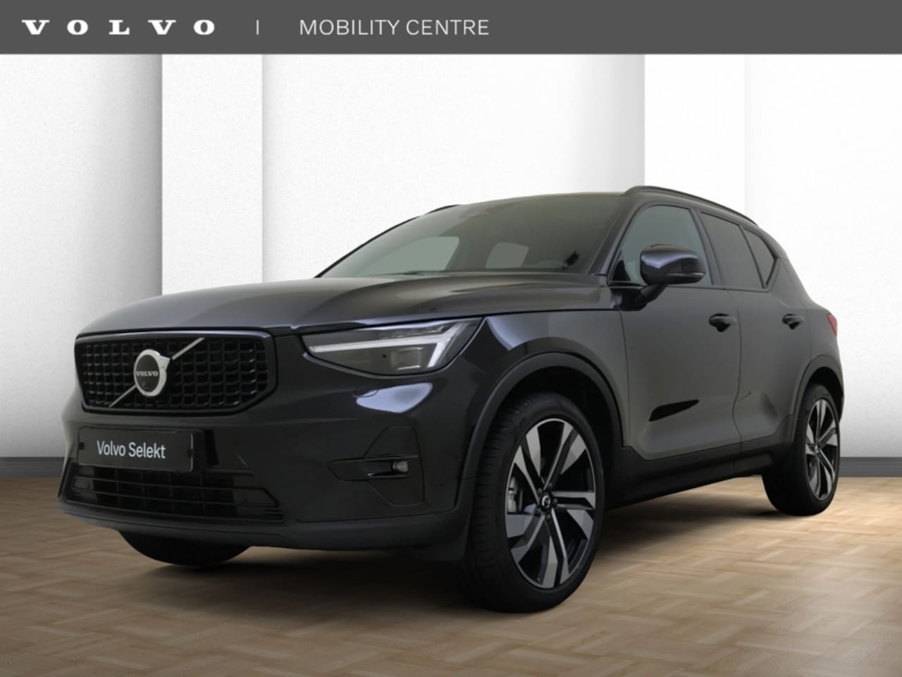 Volvo XC40 - B4 Plus Dark | Pixel Led | Panoramadak | Trekhaak | 360° Camera | - AutoWereld.nl