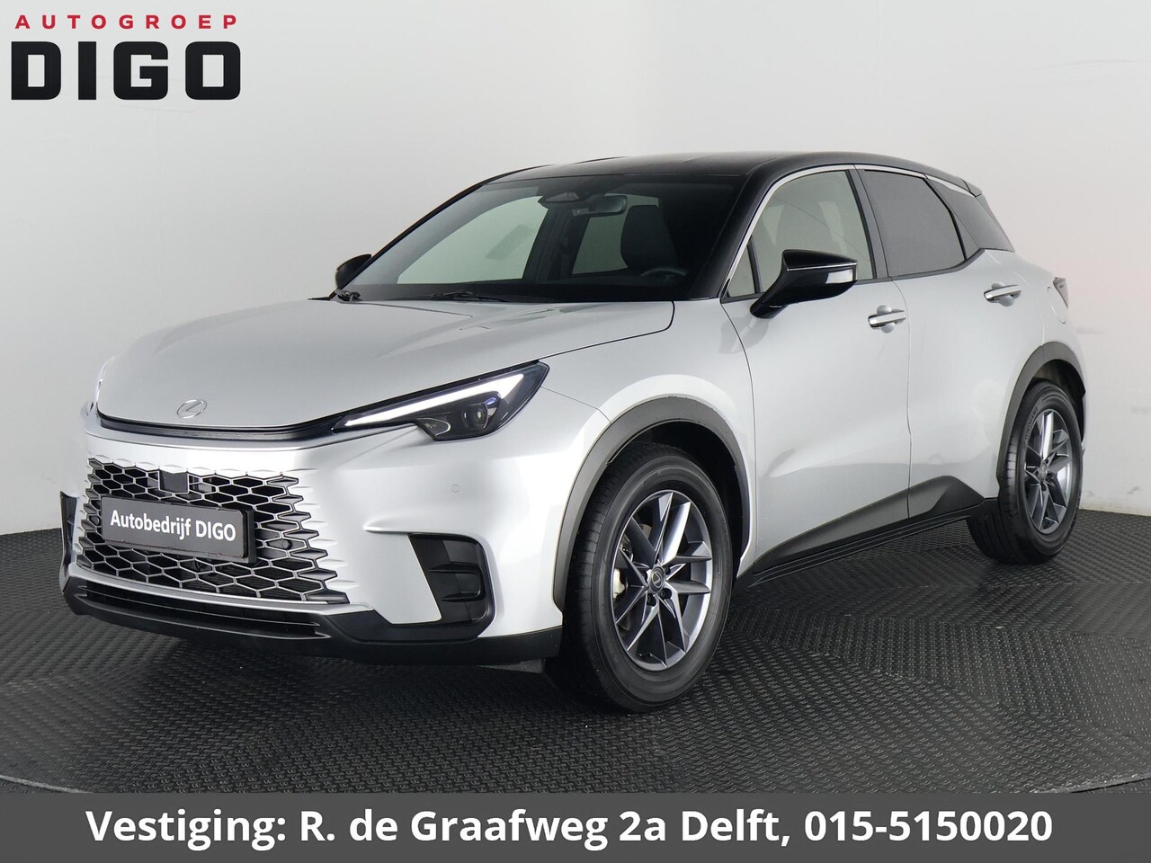 Lexus LBX - 1.5 Business Line Bi-Tone 2WD | Dodehoek detectie | Stuur- & Stoelverwarming | Navigatie | - AutoWereld.nl
