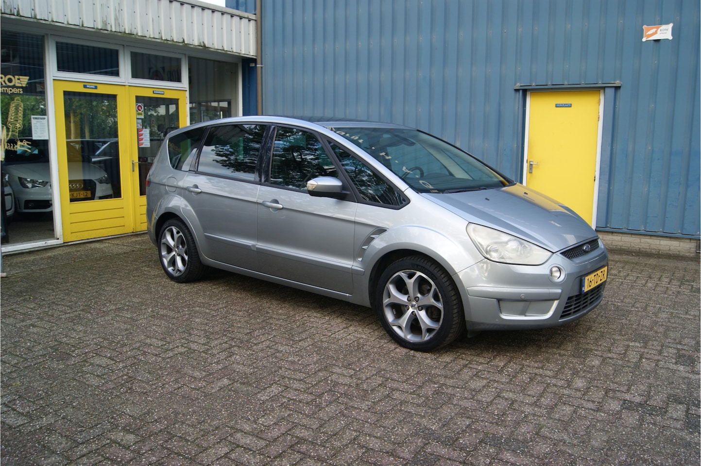 Ford S-Max - 2.5-20V Turbo Titanium, 220 pk!!!, Airco/ECC, Pano, Nieuwe APK!!! - AutoWereld.nl