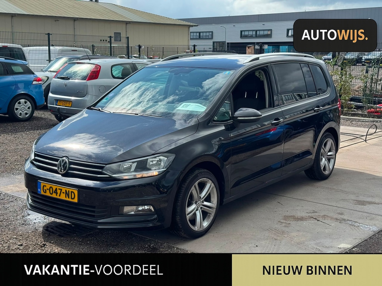 Volkswagen Touran - 1.4 TSI Highline 7p|7 Persoons|CAMERA|TREKHAAK|STOELVERW - AutoWereld.nl