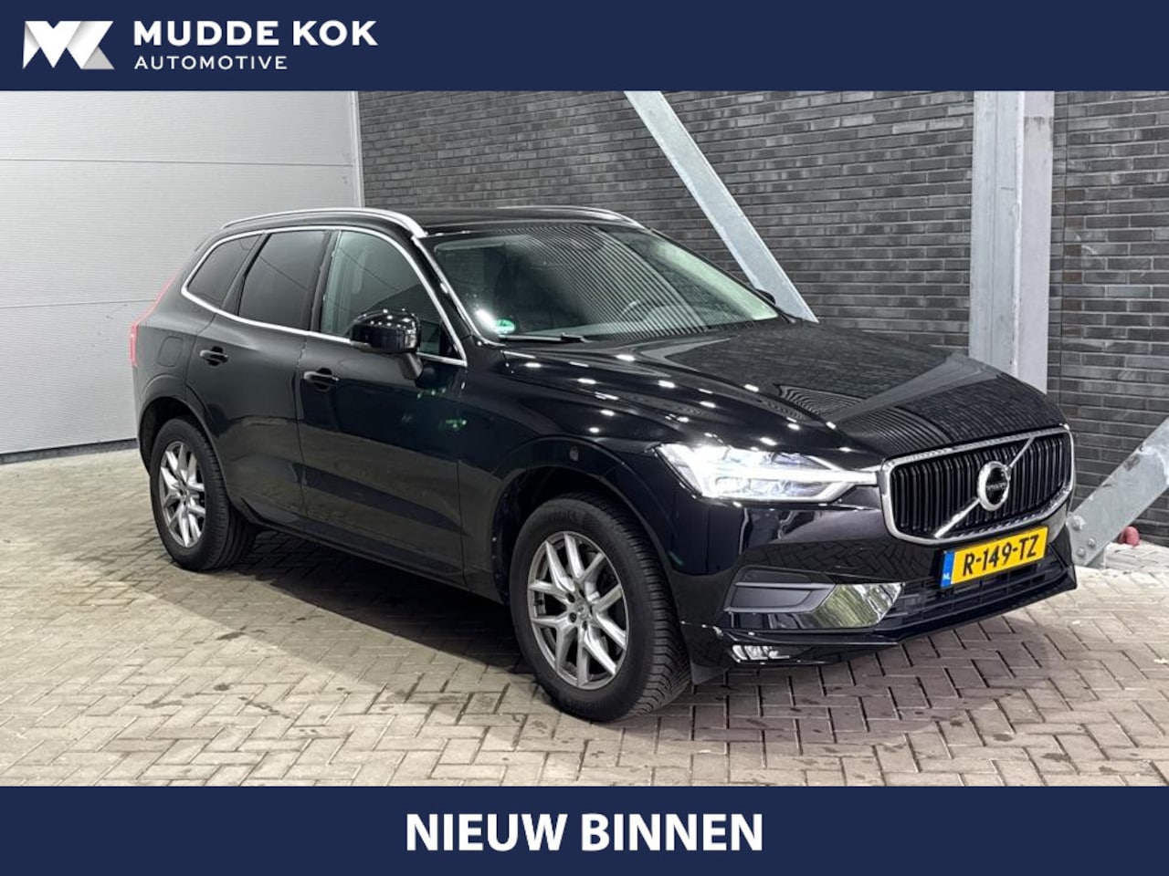 Volvo XC60 - 2.0 T5 Momentum | Camera | Trekhaak | Memory | Stoelverwarming | Getint glas | Full LED | - AutoWereld.nl