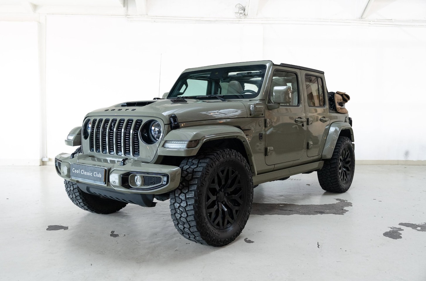 Jeep Wrangler Unlimited - 4xe 380 Sahara - BRUTE - Convertible - - AutoWereld.nl