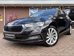 Skoda Octavia Combi - 1.0 e-TSI Business Edition Plus | Trekhaak | Elek. Klep | Stoel/stuur verwarmd |