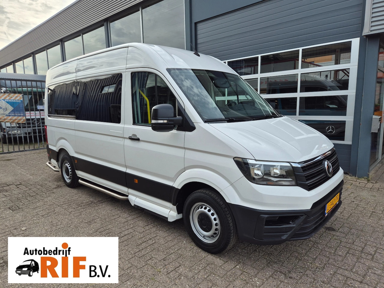 Volkswagen Crafter - 2.0 TDI/ DSG/ Wheelchair/ 8+1 - AutoWereld.nl