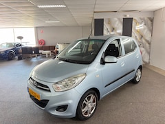 Hyundai i10 - 1.1 i-Drive Cool Apk Nieuw, Airco, E-Ramen, Bluetooth, N.A.P, Lm velgen, 2sleutels+boekjes
