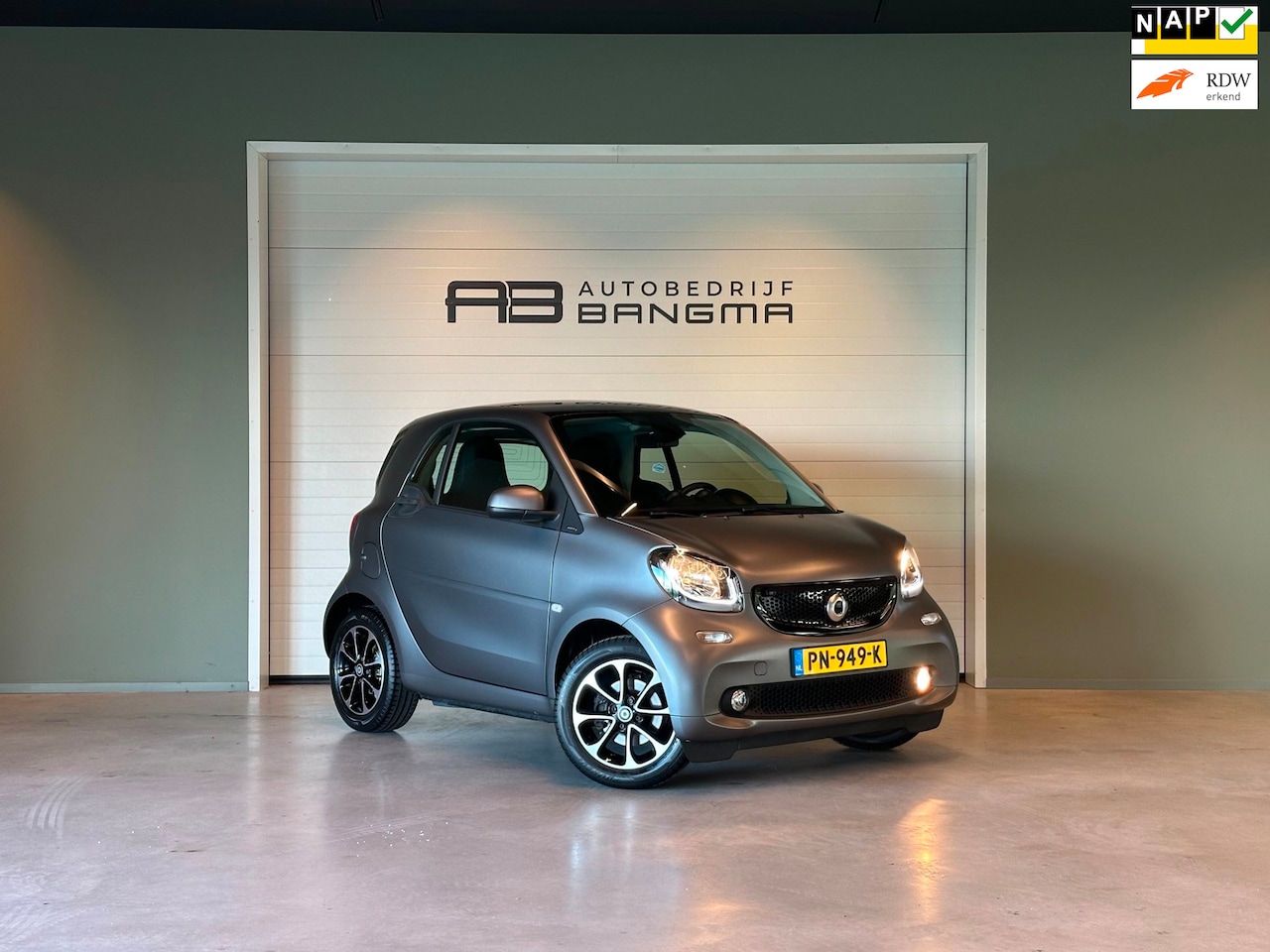 Smart Fortwo - 1.0 AUTOMAAT PASSION-uitv|CLIMA AIRCO|NAVIGATIE|CRUISE CONTROL|LM-VELGEN|19.725 km NAP!!|i - AutoWereld.nl