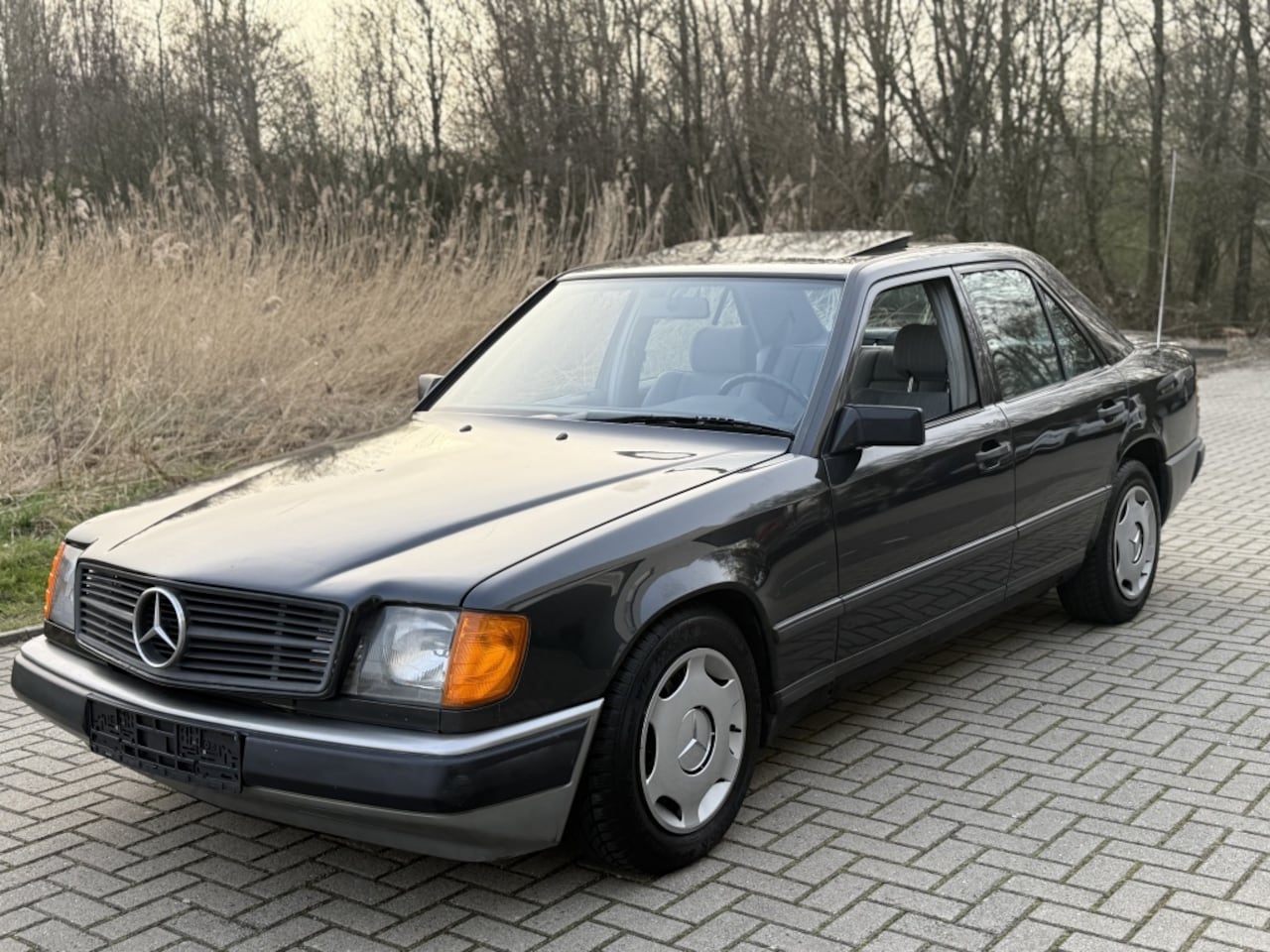 Mercedes-Benz 190-serie - 190D 2.5 DIESEL OLDTIMER | OPKNAPPER | 5Bak | CV | - AutoWereld.nl