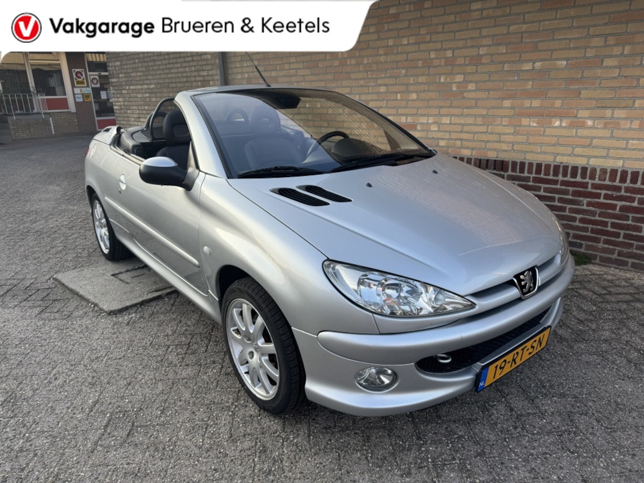 Peugeot 206 CC - 2.0-16V 2.0-16V - AutoWereld.nl