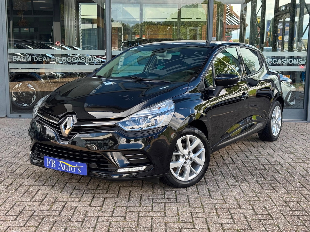 Renault Clio - 0.9 TCe Zen Airco Navi Lmv - AutoWereld.nl