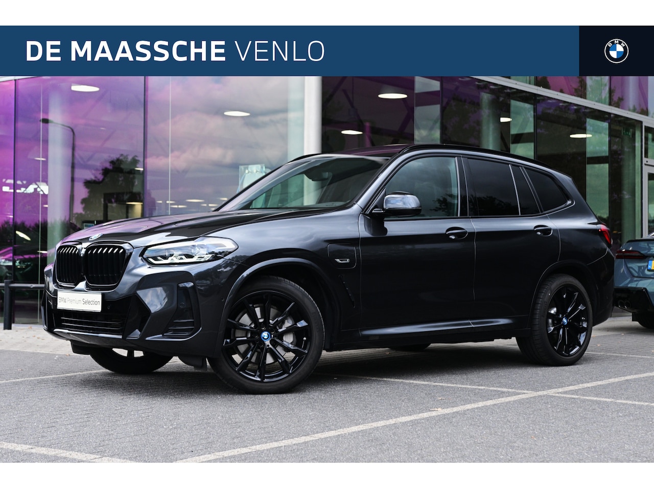 BMW X3 - xDrive30e M Sport Automaat / Trekhaak / Panoramadak / Sportstoelen / Head-Up / Live Cockpi - AutoWereld.nl