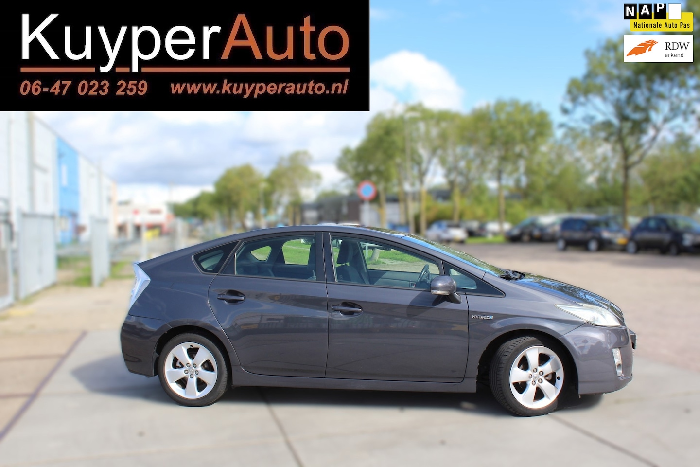 Toyota Prius - 1.8 Aspiration MULTIMEDIA NETTE DEALER ONDERHOUDEN AUTO - AutoWereld.nl