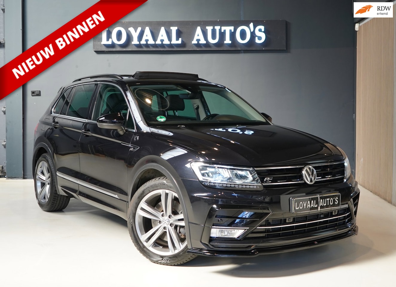 Volkswagen Tiguan - 2.0 TSI 4Motion Highline | R LINE | DSG | ELEK STOELEN | STOELVER. | STUURVER. | MEMORY | - AutoWereld.nl