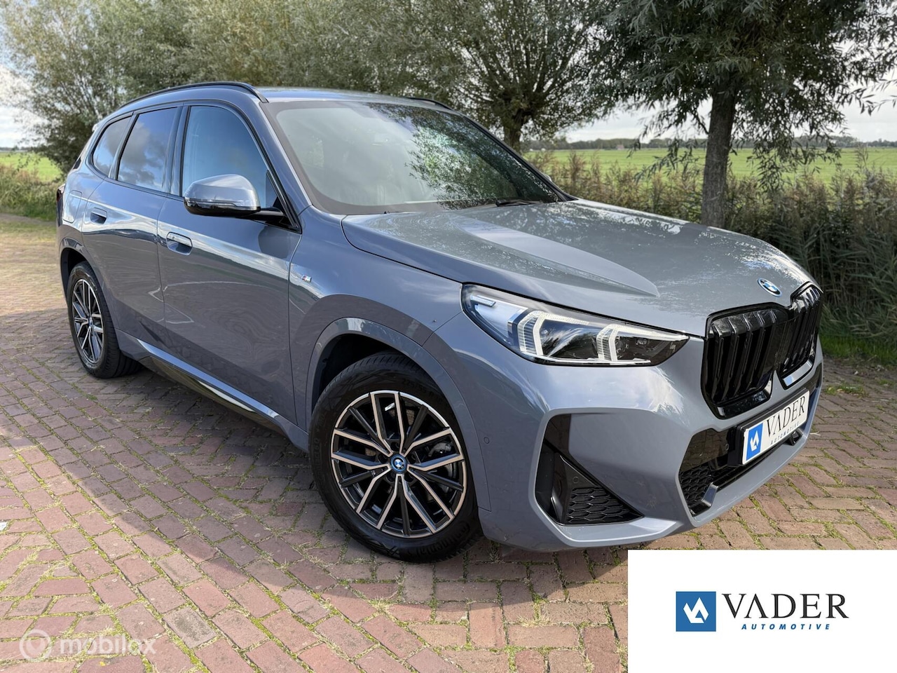 BMW X1 - xDrive25e M Sportpakket Leder H&K Trekhaak Memory - AutoWereld.nl